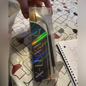 NWT/NIB oval make up brush by Brush Works